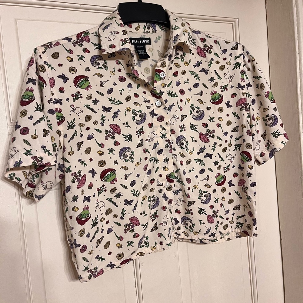 Hot Topic Cottagecore Button Up Crop Top